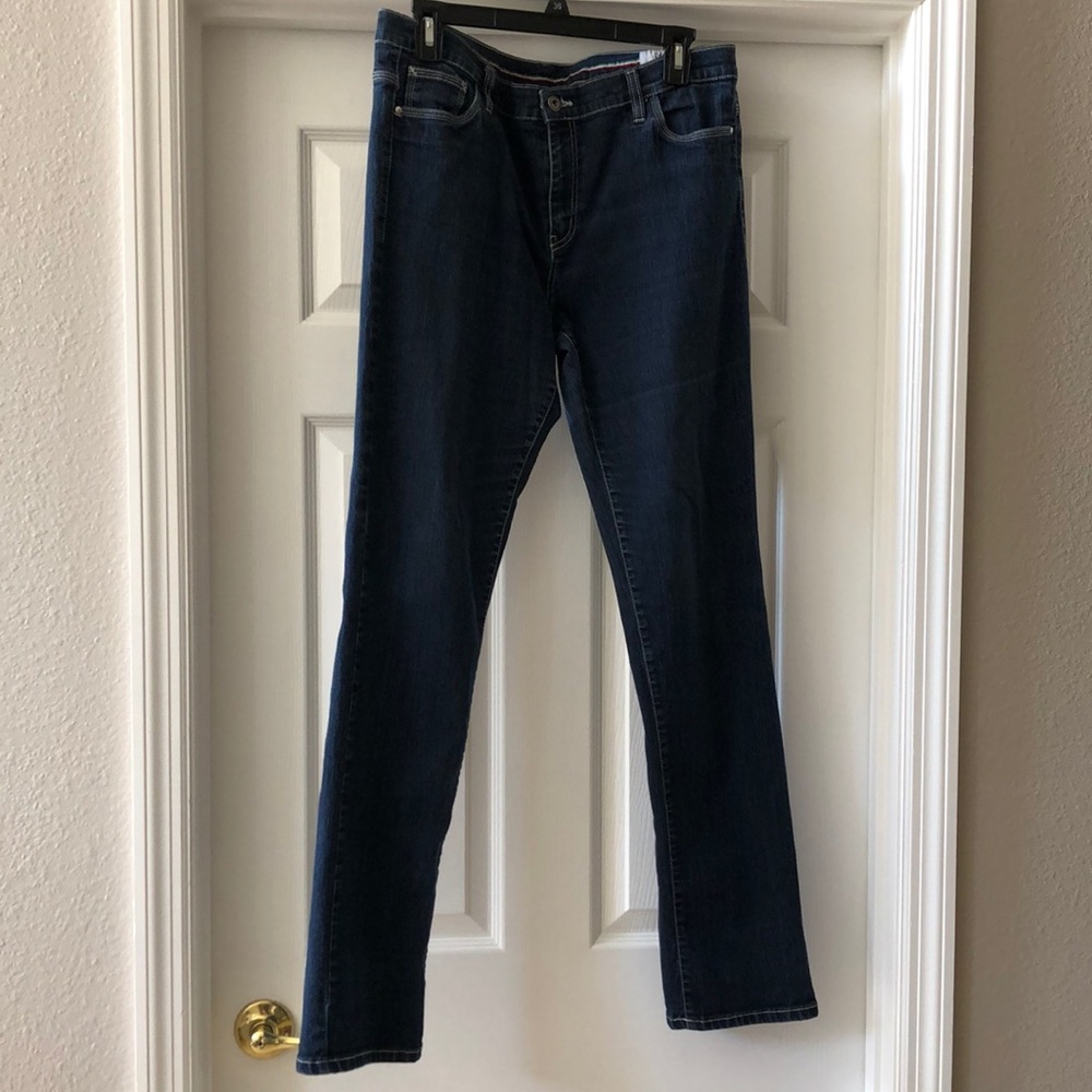 Edas Jeans